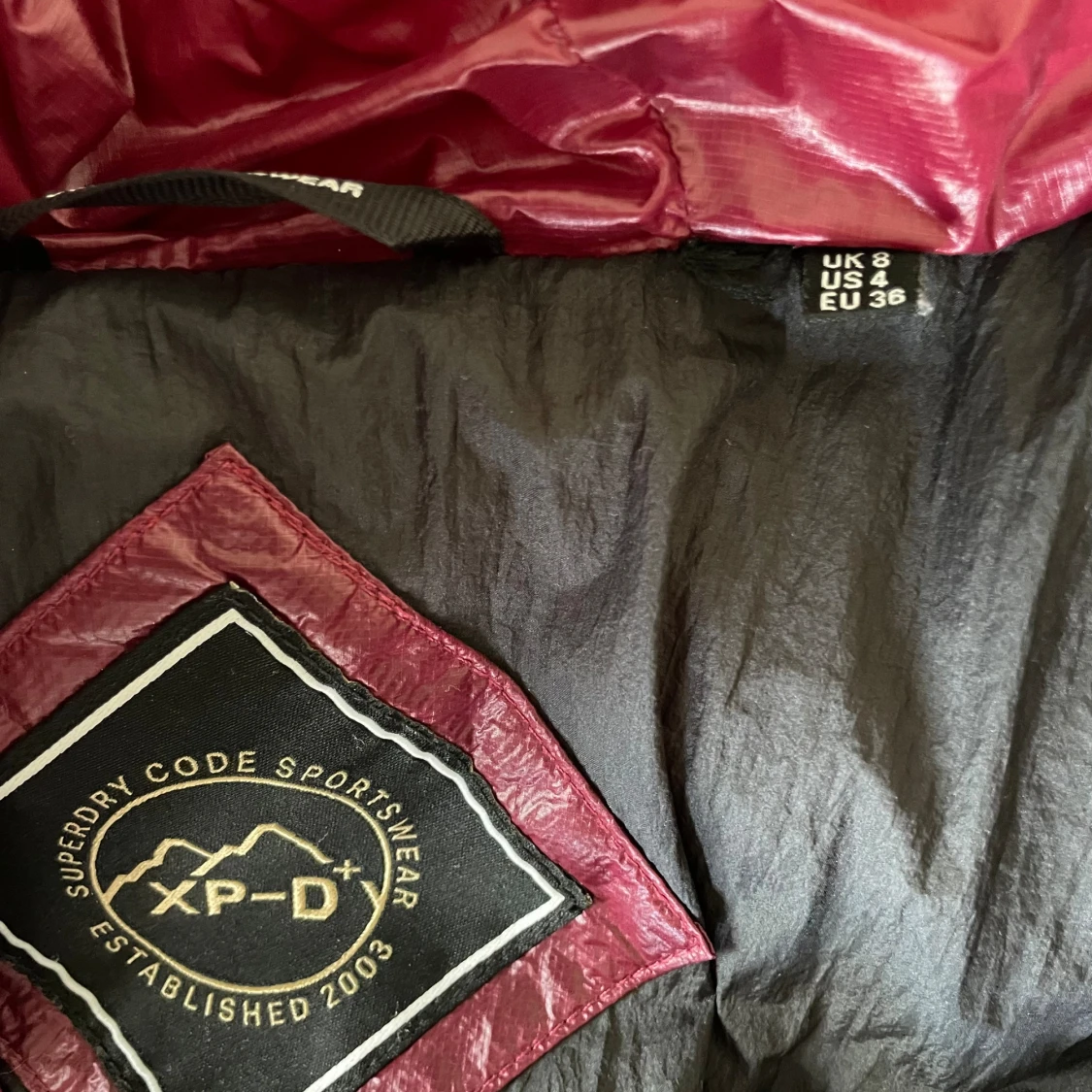 Röd Superdry jacka - 91