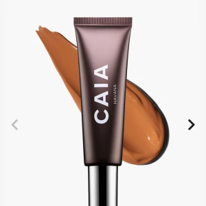 Caia bronzer  - Ändats testad bronzer från Caia, insåg att de var fel färg för mig, han inte skicka  tillbaka den 💗💗(första bilden är lånad)