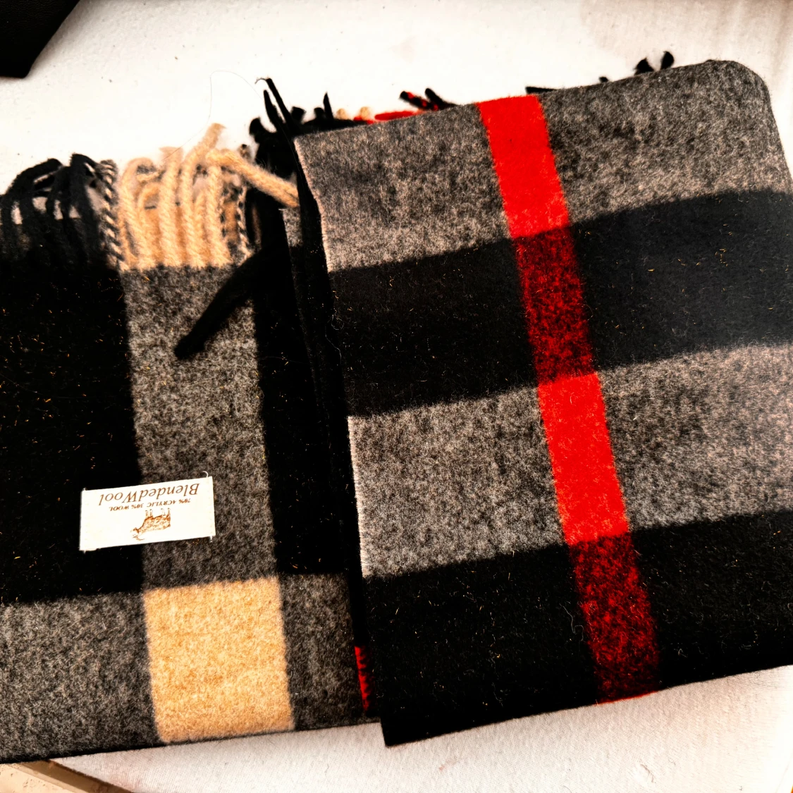 Rutig halsduk i blandad ull