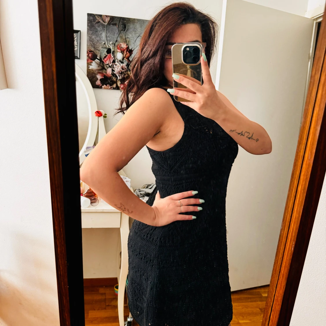 Svart spetsklänning - 92