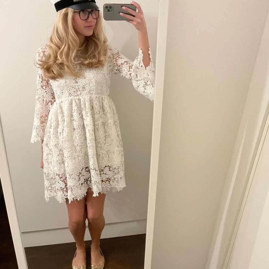 Vit spetsklänning - 1