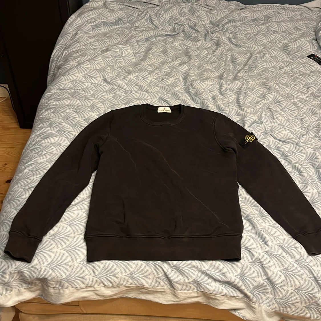 Svart tröja från Stone Island Junior