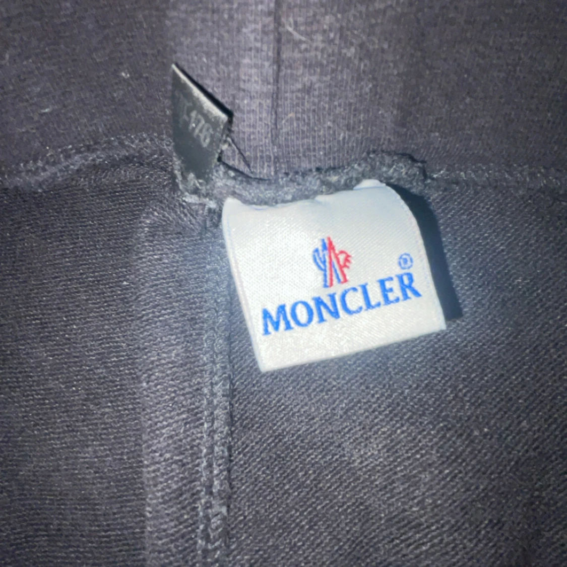 Svarta mjukisbyxor från Moncler - 3