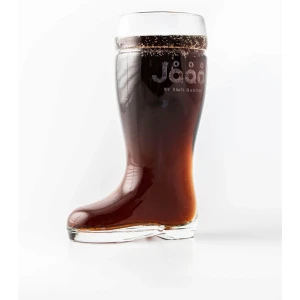 Jååå stövel - Säljer drickesglas Jååå stövel från Emil hanius merch. Original pris 299.  Kom privat för fler bilder