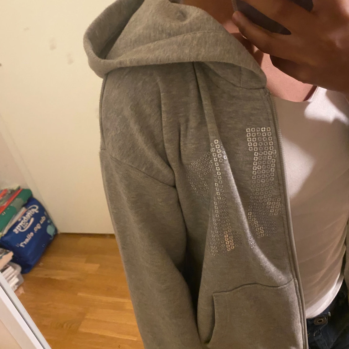 Grå stockholmsstils hoodie - 91