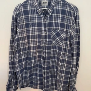 Acne skjorta - Acne skjorta i bra skick