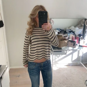 Randig tröja💓🙌🏼😇 - Randig tröja från zara med bra skick, som inte har kommit till så mycket användning💓