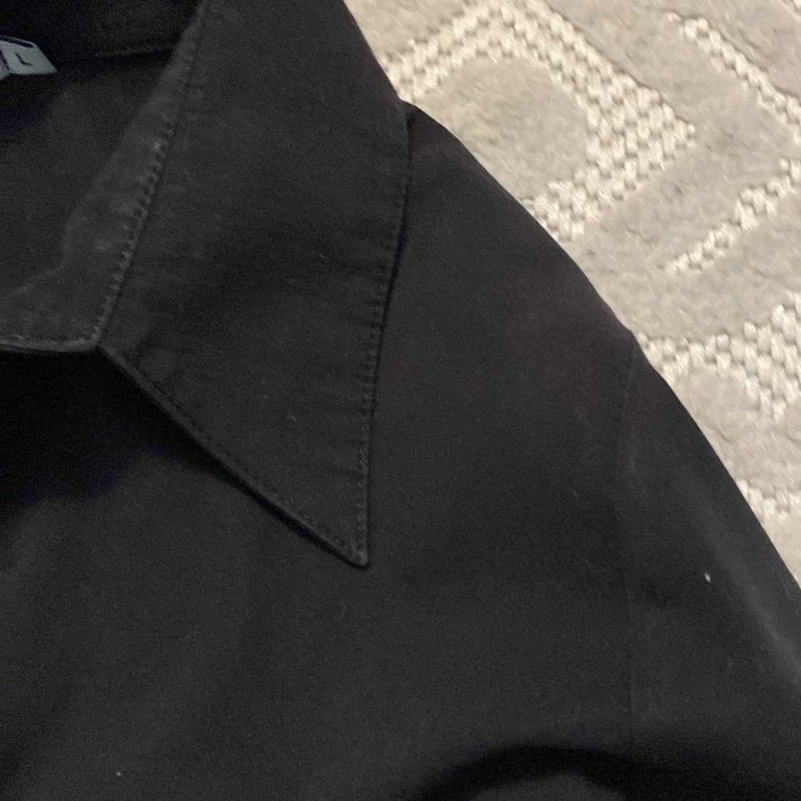 Svart kortärmad skjorta från De Facto - 92