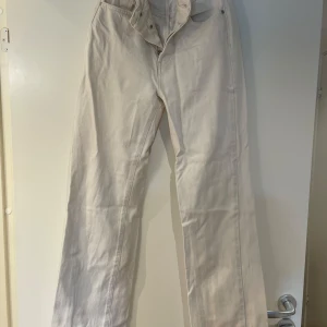 Vita raka jeans - Vita raka jeans  Passar både XS och S