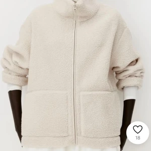 Teddy jacka HM  - Teddy jacka hm  Fluff jacka🥰 skit snygg