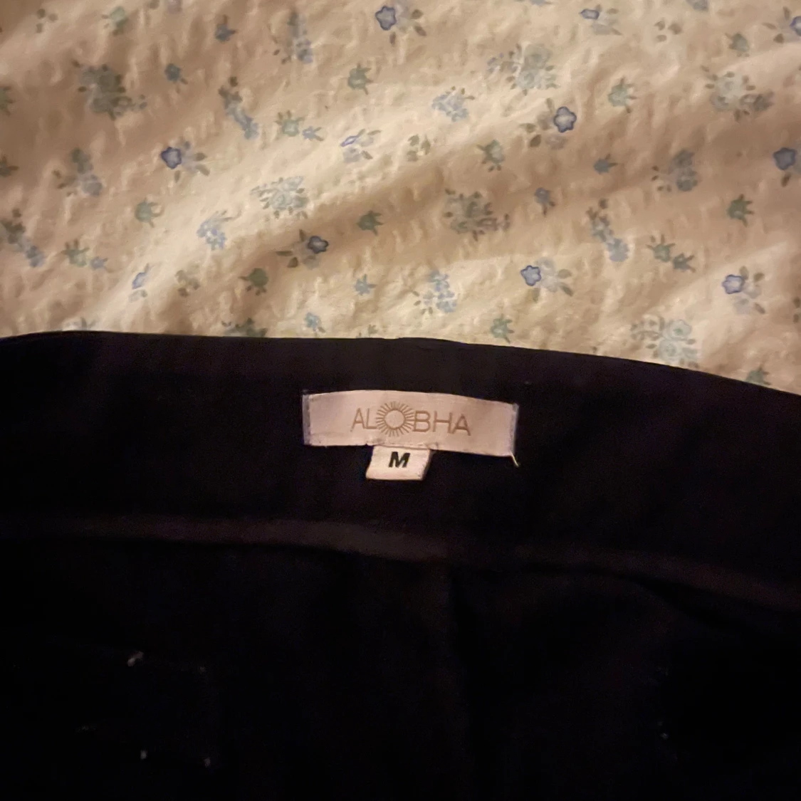 Alobha label kostymbyxor - 90