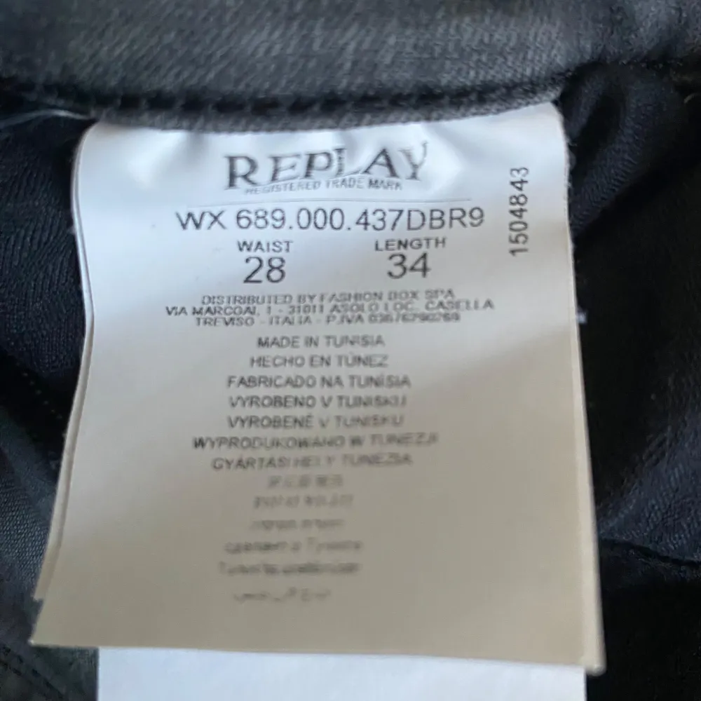 Säljer nu dessa replay jeans i storlek 28/34 men passar mer som 28/32 Modellen e Luz. Mitt pris e endast 499 skick Nya!!! Priset går självklart att diskutera vid snabb affär . Jeans & Byxor.