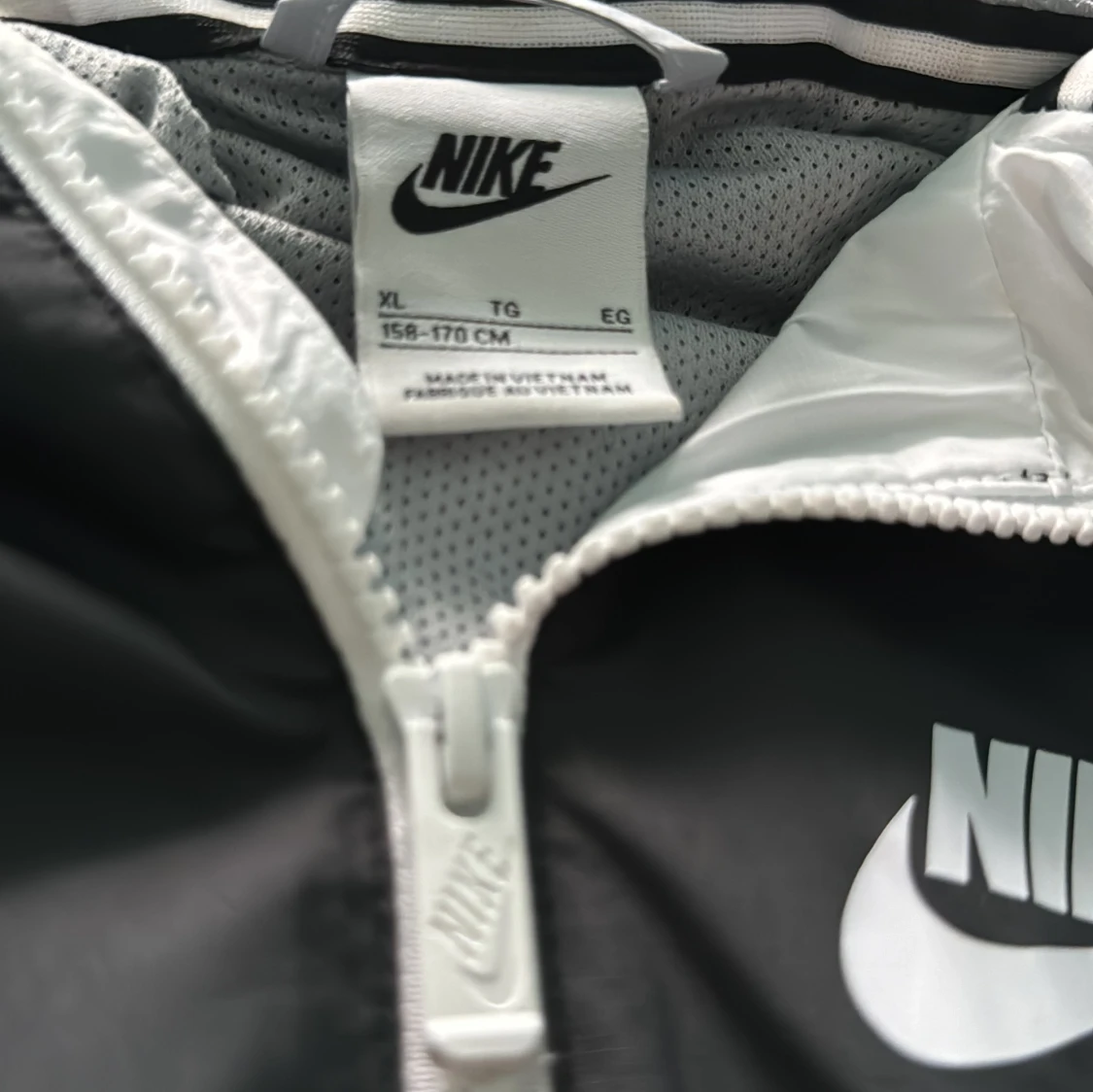 Nike jacka 158-170cm - 90