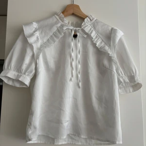 Evelyn Japan blus  - Jättegullig blus köpt i Japan förra året