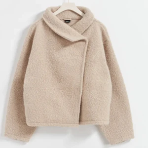 Jacka  - Superfin jacka från ginatricot💓Jackan är i mycket bra skick och har bara används några gånger 