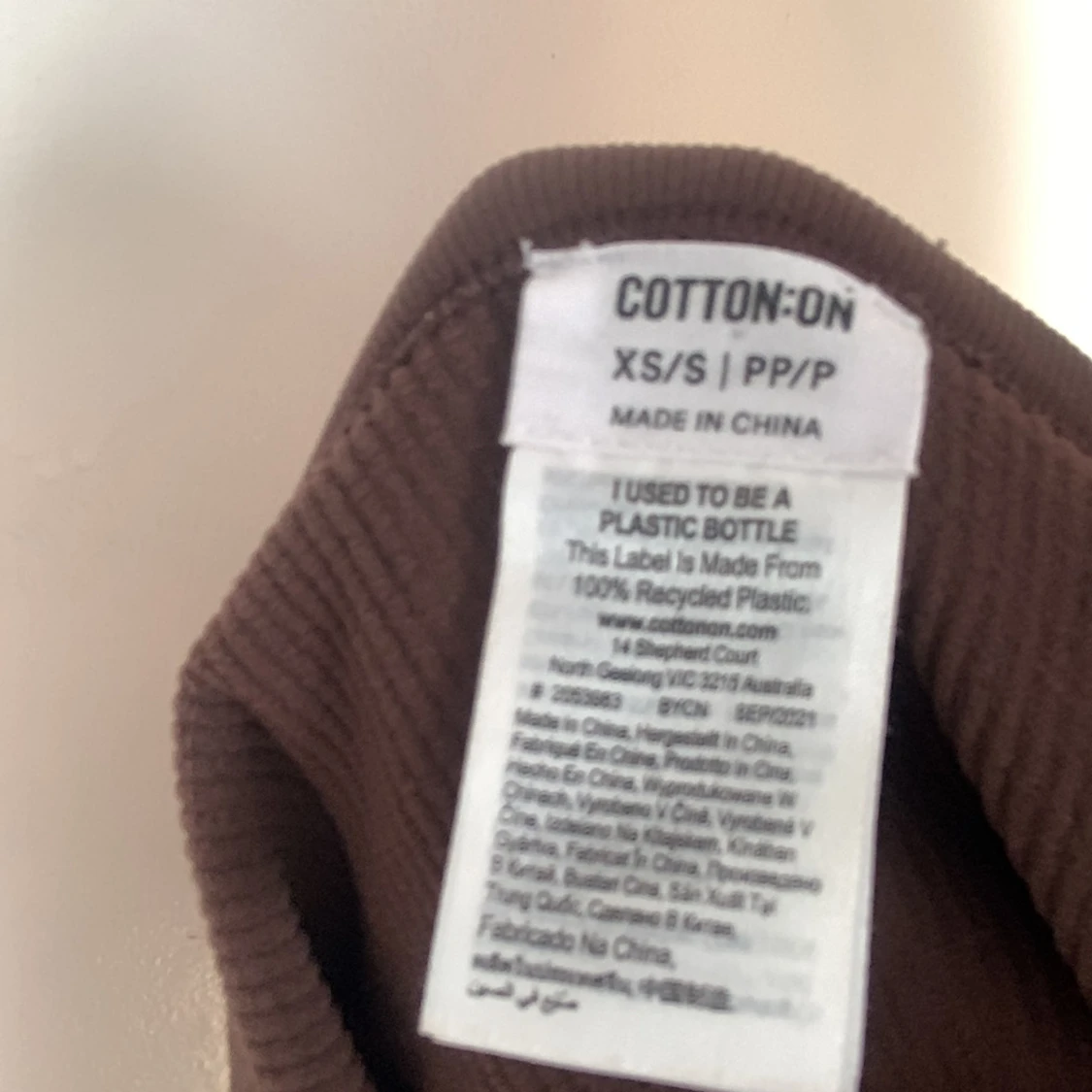 Croppad brun topp  - 92