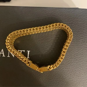 Edblad armband - Jätte fint armband från Edblad som inte kommit till användning, pris 599 som ny 💕