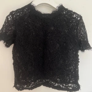 Spetströja - Jättefin spetströja från Zara. Som ny💕💕