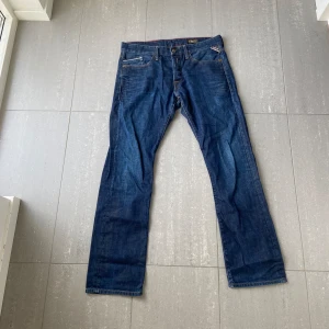 Replay Jeans  - Säljer nu dessa blå replay jeans, skriv för fler bilder/frågor🙌🏼