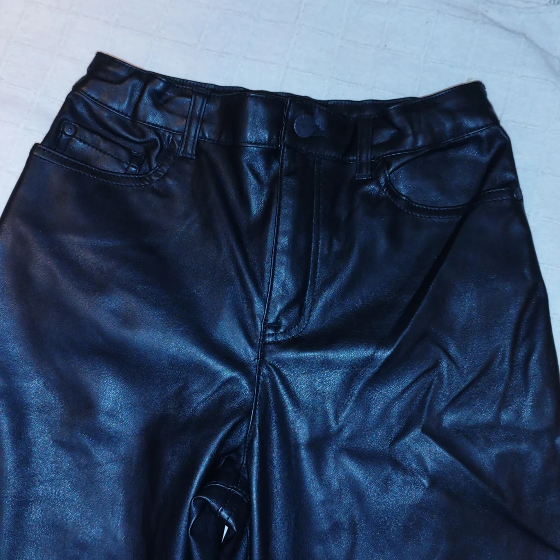 Svarta byxor från Lindex - 91