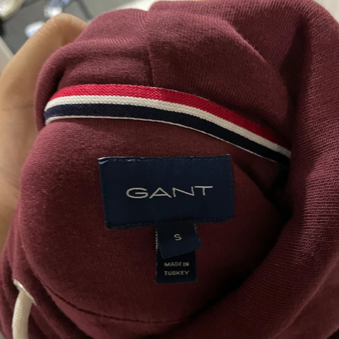 Gant sheild logo hoodie - 91