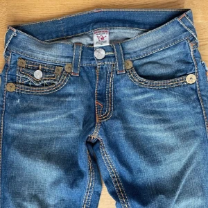 True religion jeans - Bra skick, dock en del nedtramp 