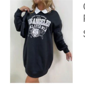 Varm klänning /tröja - Som ny, mer svart i verkligheten