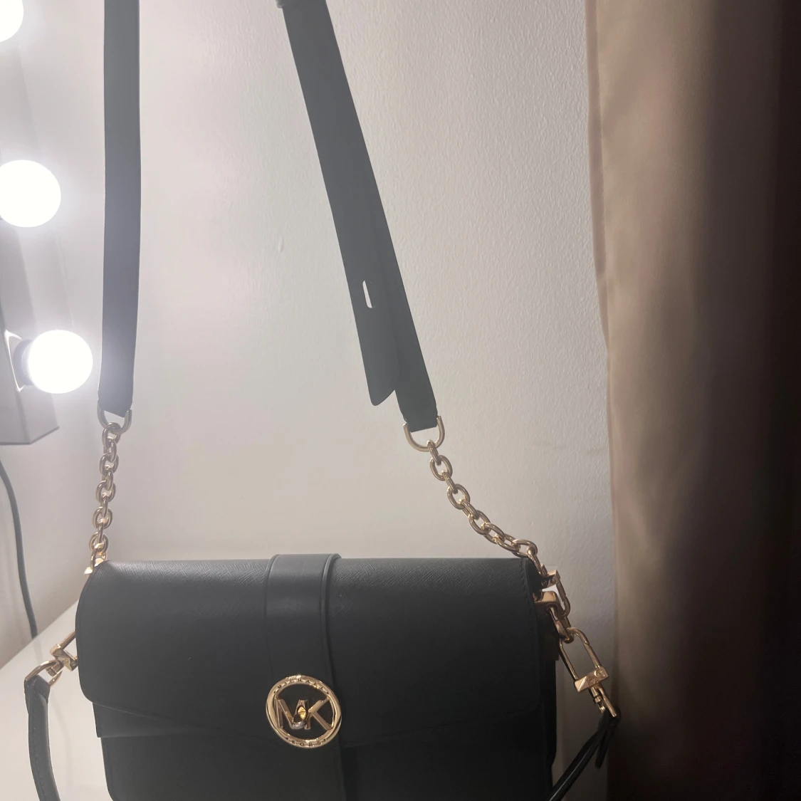 Michael kors väska  - 90