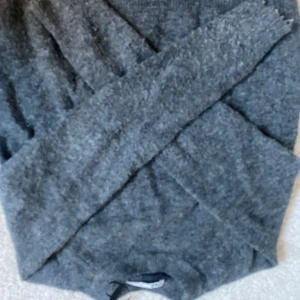 Stickad tröja - Fin