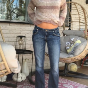 Jeans - Jättefina jeans från orsay  Midjemått: 39 Innerbenslängd: 78 Fotbredd: 21