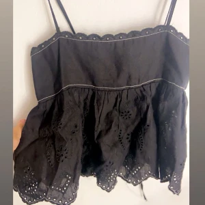 Zara topp - Jätte fin volang topp från zara💕