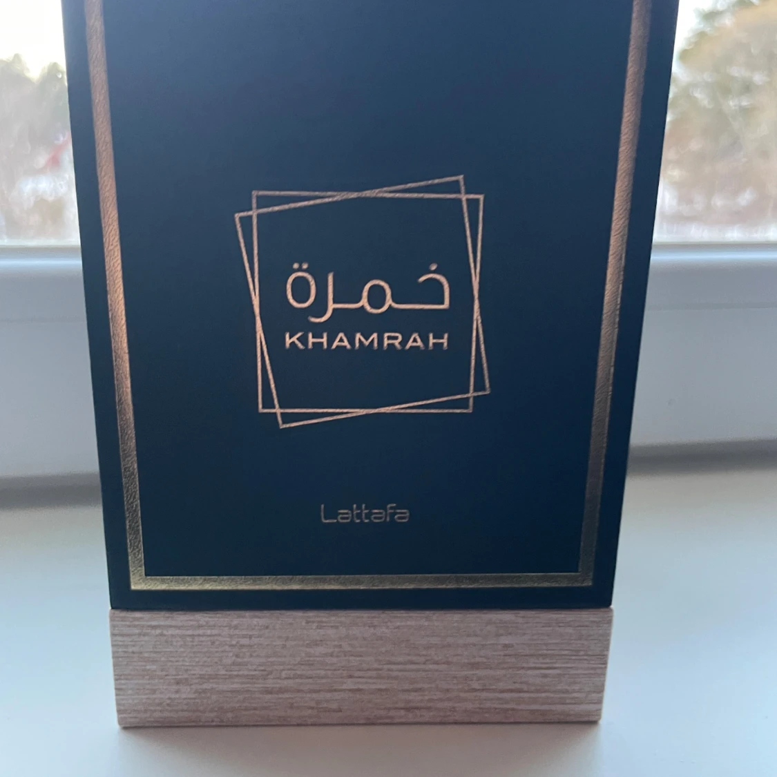 Khamrah Eau de Parfum från Lattafa - 91