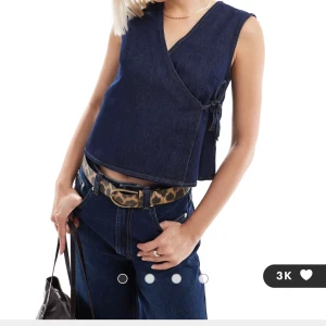 jeanstopp - SÖKER denna toppen från asos i storlek S