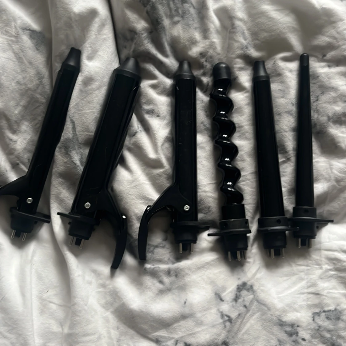 Svart locktång med flera tillbehör - 90