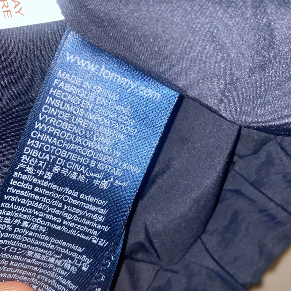 Svart windbreakwe från Tommy Hilfiger - 91