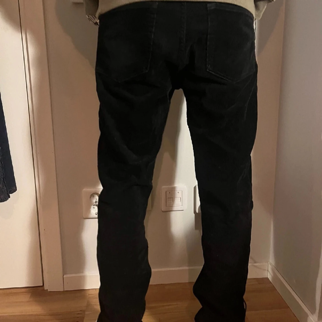 Manchesterbyxor weekday svart - 1