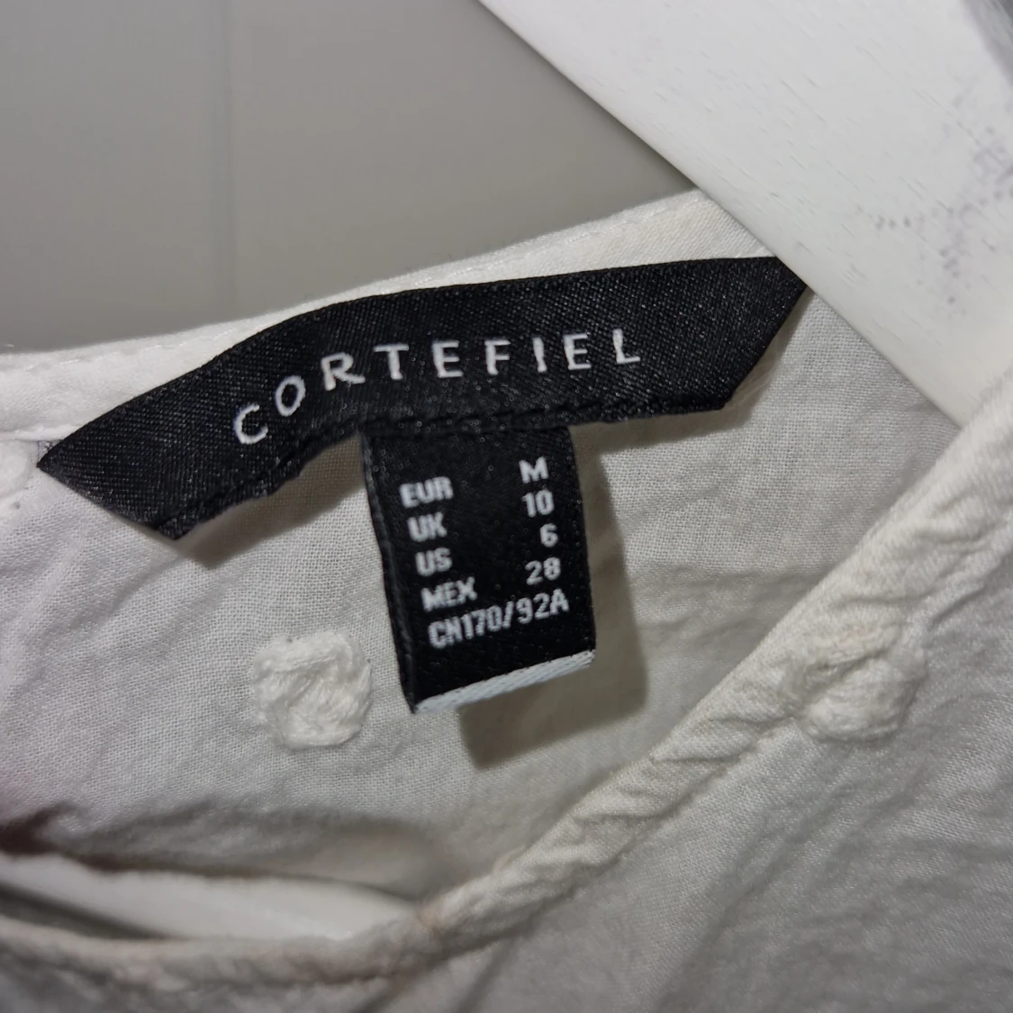 Vit blus från Cortefiel - 91