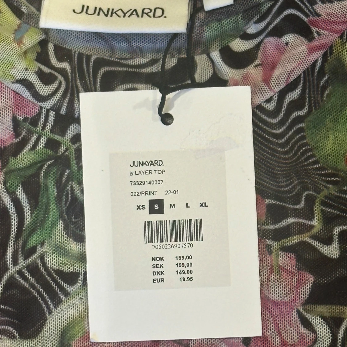 New Junkyard flowery black mesh top,size S - 91