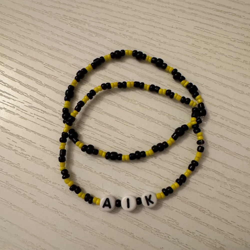 Justerbar längd för bästa passform.( handgjorda av oss )⭐️. Asusteet.