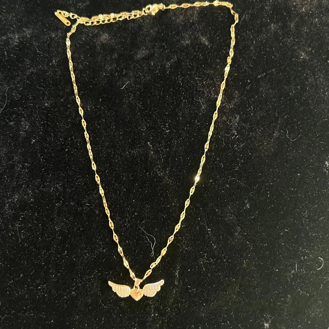 Hjärta halsband med vingar  - 93