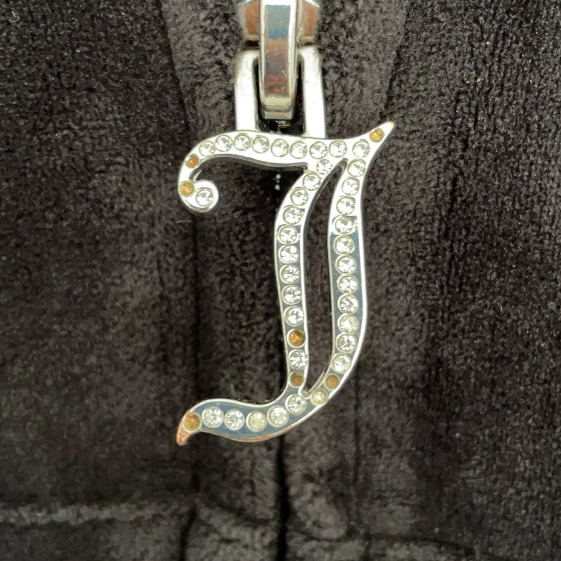 Svart velour hoodie från Juicy Couture - 92