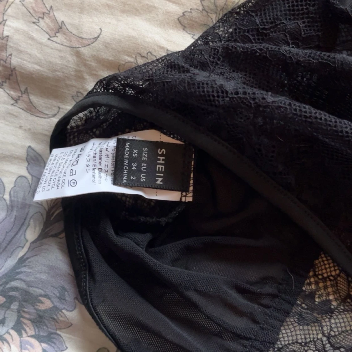 Svart spetskorsett från Shein - 2