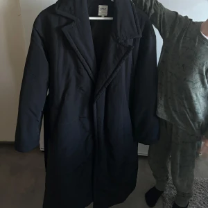 Vila dunkappa  - Väldigt bra skick, använts fåtal gånger. Mycket fin till vintern. Köpt för 500❤️Band kommer med