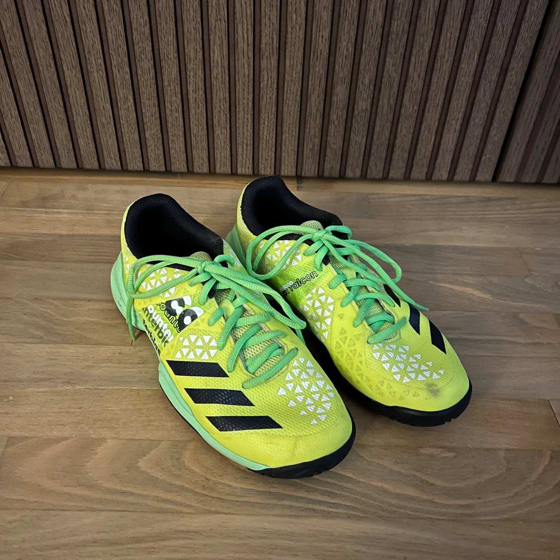 Adidas träningsskor - 91