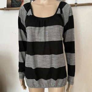 Tunn oversize tröja  - Inget att anmärka på 