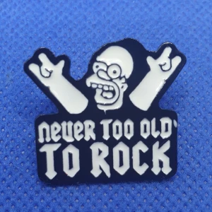 Pins - Simpsons - Pins simpsons. Måttet på lås anordningen som syns på baksidan är ca 1.2 cm