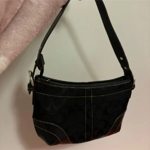 Bag - Medium coach bag