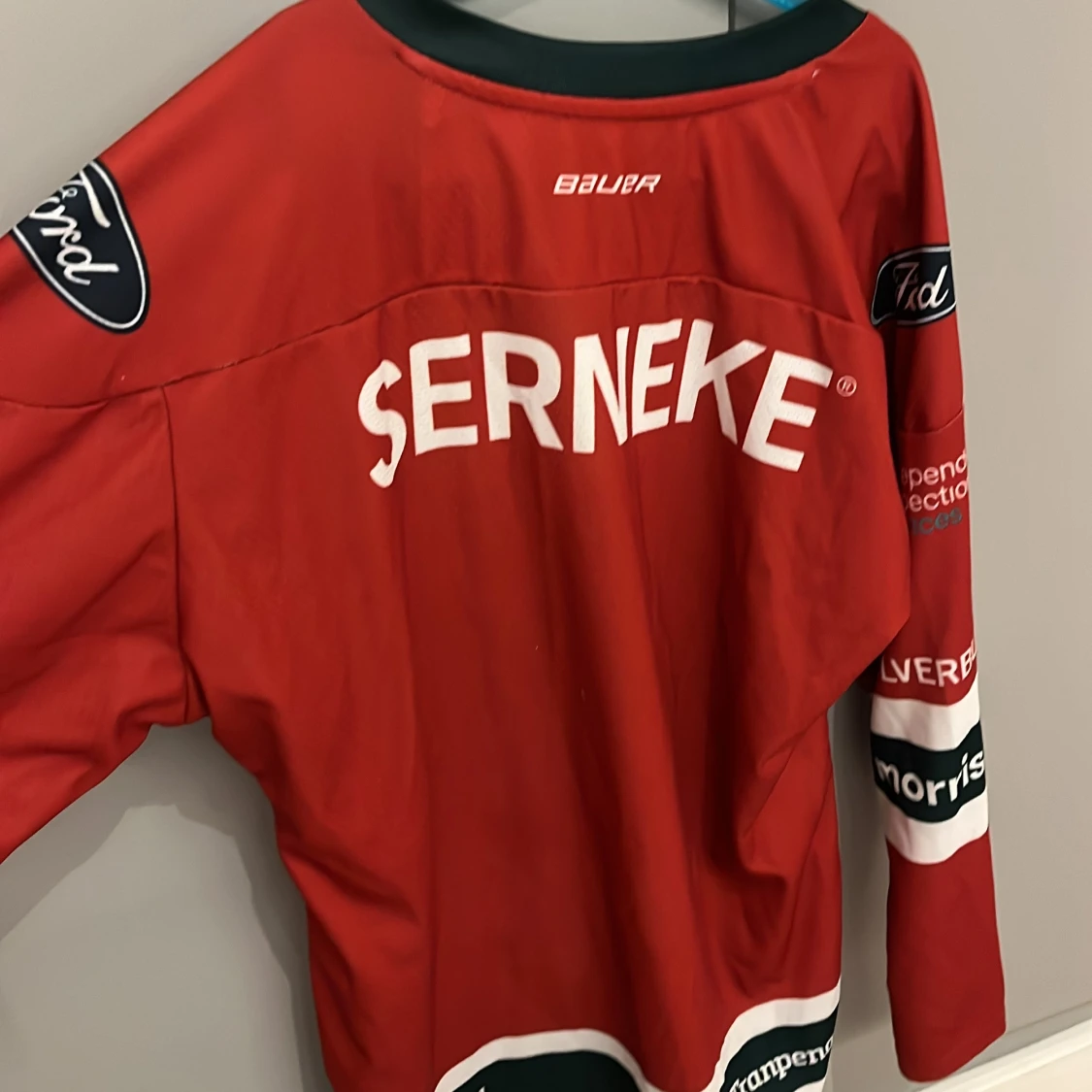 Röd hockeytröja från Bauer - 3