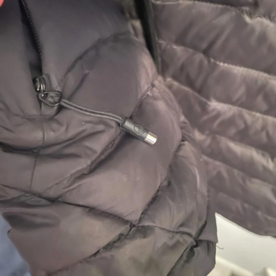 Svart pufferjacka från Sail Racing - 3