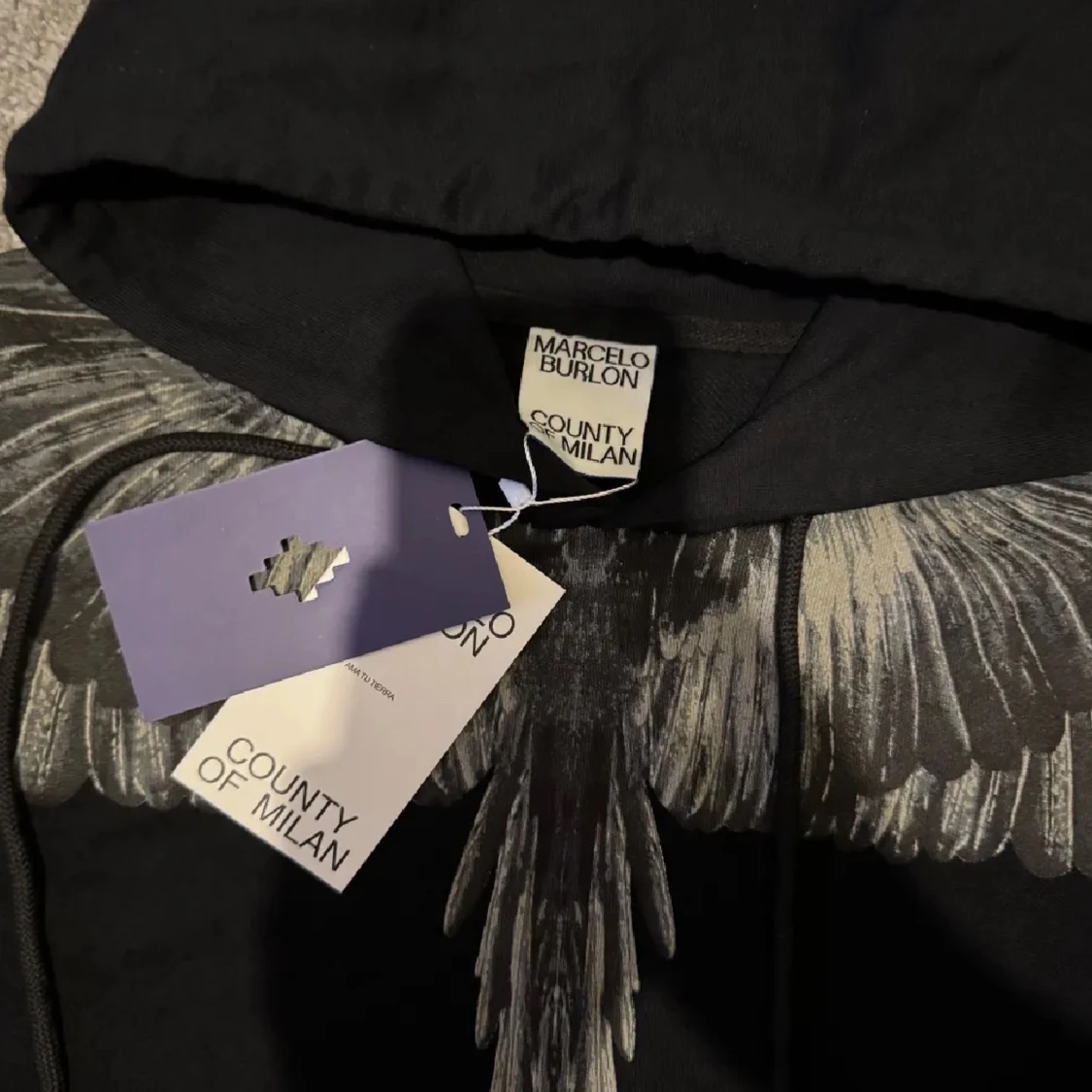 Svart hoodie från Marcelo Burlon